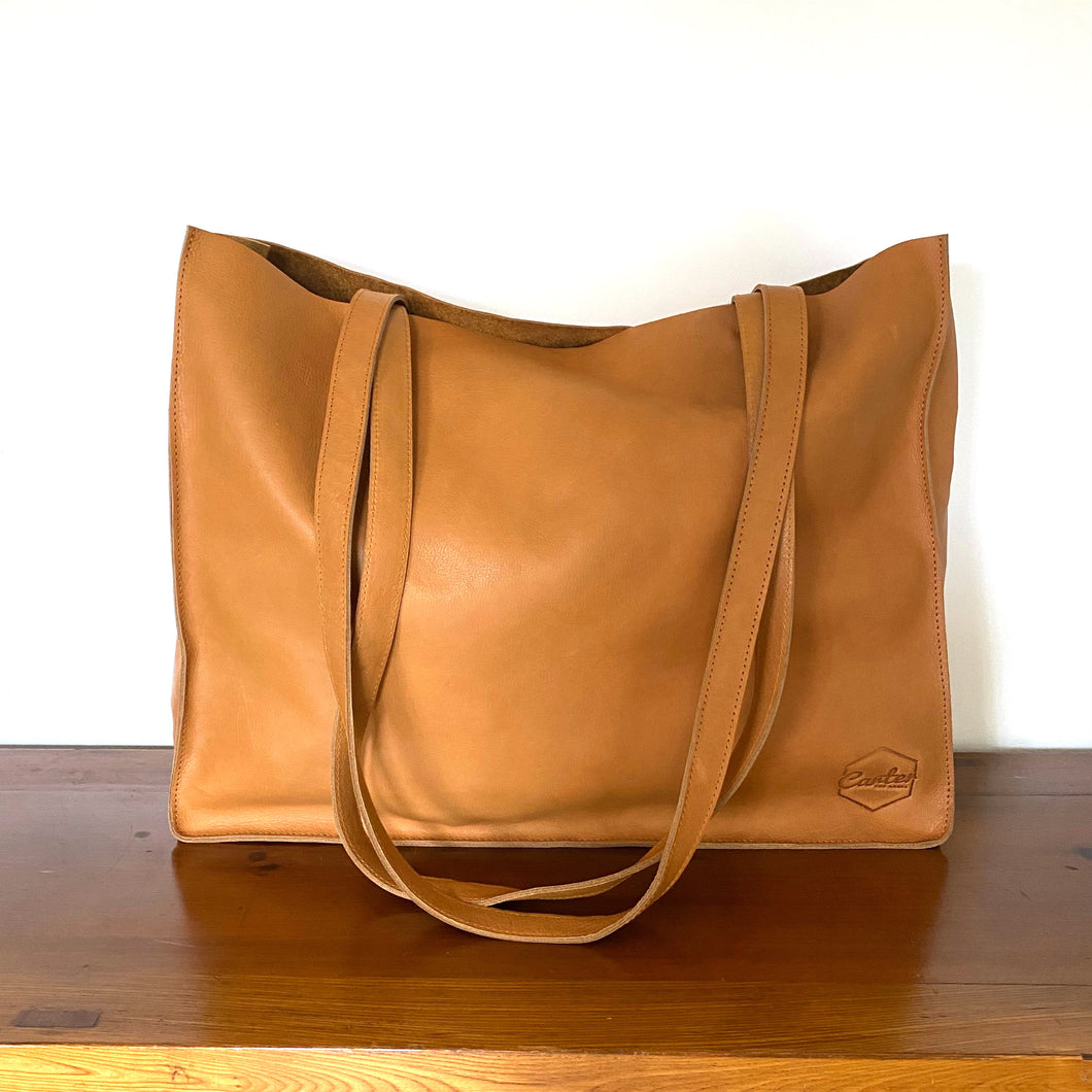 The Vext Oversized Leather Tote