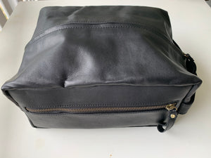 The Maddox Leather Shoe Bag