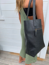 The Onyx Leather Tote